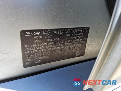 Zdjęcie 12 z 13 samochodu: 2018 JAGUAR XE S VIN:SAJAG4FV4JCP17755 - miniatura