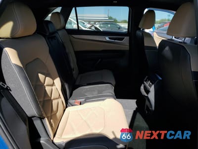 Zdjęcie 11 z 16 samochodu: 2024 VOLKSWAGEN ATLAS CROSS SPORT SE VIN:1V2KE2CA6RC247740 - miniatura