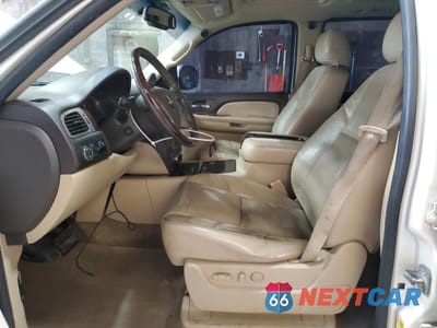 Zdjęcie 7 z 15 samochodu: 2009 GMC YUKON XL DENALI VIN:1GKFK06239R281415 - miniatura