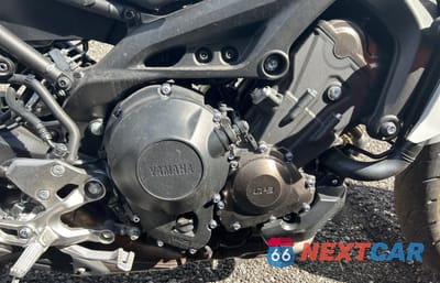 Zdjęcie 7 z 15 samochodu: 2019 YAMAHA MT09 VIN:JYARN53E0KA004605 - miniatura