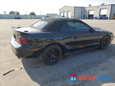 Trzecie zdjęcie samochodu z tyłu: 1996 FORD MUSTANG COBRA VIN:1FALP46V2TF190068 - miniatura