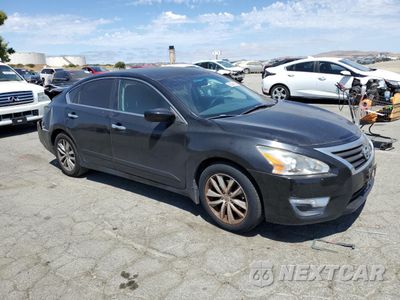 Czwarte zdjęcie samochodu z boku: 2015 NISSAN ALTIMA 2.5 VIN:1N4AL3APXFC572554 - miniatura