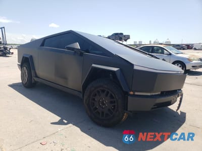 Czwarte zdjęcie samochodu z boku: 2024 TESLA CYBERTRUCK VIN:7G2CEHED9RA008292 - miniatura