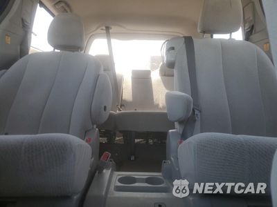 Zdjęcie 10 z 15 samochodu: 2012 TOYOTA SIENNA LE VIN:5TDKK3DC2CS254920 - miniatura