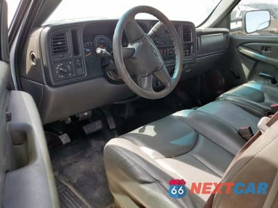 Zdjęcie 8 z 12 samochodu: 2006 CHEVROLET SILVERADO C3500 VIN:1GBJC34D46E228450 - miniatura