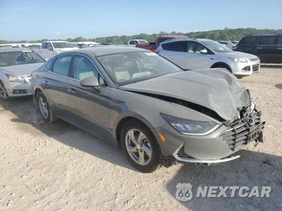 Czwarte zdjęcie samochodu z boku: 2021 HYUNDAI SONATA SE VIN:5NPEG4JA6MH121317 - miniatura