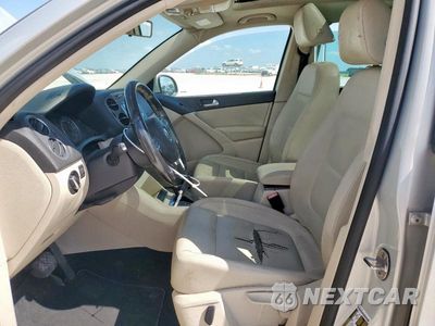 Zdjęcie 7 z 13 samochodu: 2012 VOLKSWAGEN TIGUAN VIN:WVGAV7AX3CW535380 - miniatura