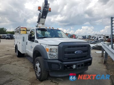 Czwarte zdjęcie samochodu z boku: 2013 FORD F450 SUPER DUTY VIN:1FDUF4GY9DEB20760 - miniatura