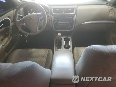 Zdjęcie 8 z 12 samochodu: 2017 NISSAN ALTIMA 2.5 VIN:1N4AL3AP8HC198531 - miniatura