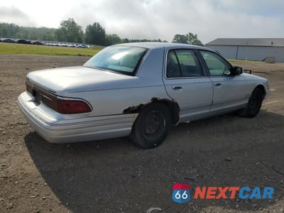 Trzecie zdjęcie samochodu z tyłu: 1997 MERCURY GRAND MARQUIS GS VIN:2MELM74WXVX649188 - miniatura
