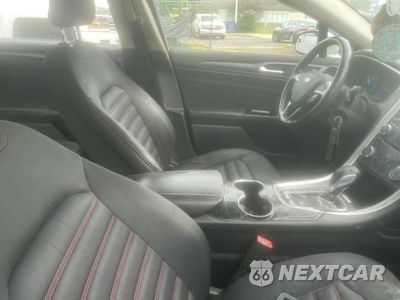 Piąte zdjęcie samochodu w środku: 2016 FORD FUSION SE VIN:3FA6P0HD7GR319540 - miniatura