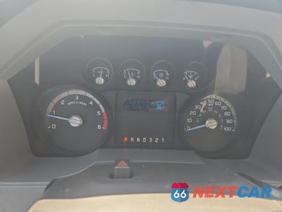 Zdjęcie 9 z 13 samochodu: 2015 FORD F450 SUPER DUTY VIN:1FDUF4GY3FED21105 - miniatura
