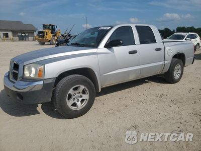 2005 DODGE DAKOTA QUAD SLT 1D7HE48N95S310743 - główne zdjęcie licytacji z USA - miniatura