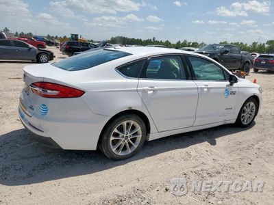 Trzecie zdjęcie samochodu z tyłu: 2019 FORD FUSION SE VIN:3FA6P0LU6KR184065 - miniatura