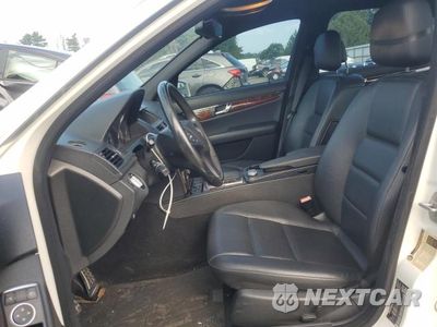Zdjęcie 7 z 12 samochodu: 2011 MERCEDES-BENZ C 300 4MATIC VIN:WDDGF8BB8BR133913 - miniatura