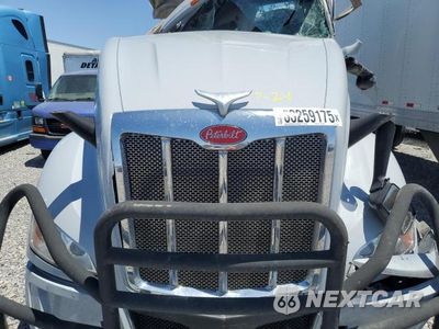 Zdjęcie 7 z 10 samochodu: 2023 PETERBILT 579 VIN:1XPBDP9XXPD779186 - miniatura