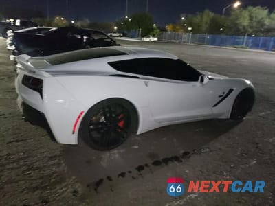 Trzecie zdjęcie samochodu z tyłu: 2015 CHEVROLET CORVETTE STINGRAY Z51 2LT VIN:1G1YK2D75F5106058 - miniatura