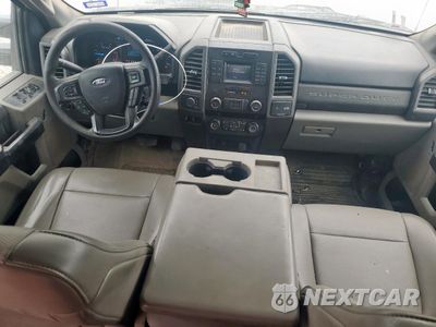 Zdjęcie 8 z 13 samochodu: 2019 FORD F550 SUPER DUTY VIN:1FD0W5HT0KEG10525 - miniatura