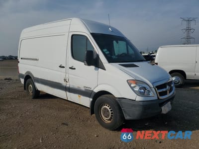 Czwarte zdjęcie samochodu z boku: 2007 DODGE SPRINTER 2500 VIN:WD0PE745575157090 - miniatura