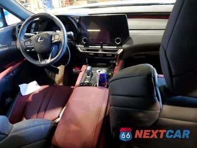 Zdjęcie 8 z 12 samochodu: 2023 LEXUS RX 500H F SPORT VIN:2T2BCMEAXPC007963 - miniatura