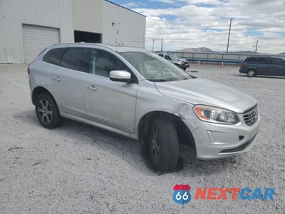 Czwarte zdjęcie samochodu z boku: 2014 VOLVO XC60 T6 VIN:YV4902DZXE2530710 - miniatura