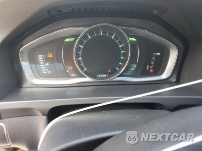 Zdjęcie 9 z 12 samochodu: 2014 VOLVO S60 T5 VIN:YV1612FS9E1287426 - miniatura