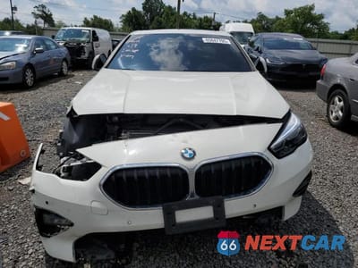 Piąte zdjęcie samochodu w środku: 2021 BMW 228XI VIN:WBA73AK01M7H40680 - miniatura