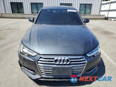 Piąte zdjęcie samochodu w środku: 2017 AUDI A4 PRESTIGE VIN:WAUFNAF4XHN017038 - miniatura