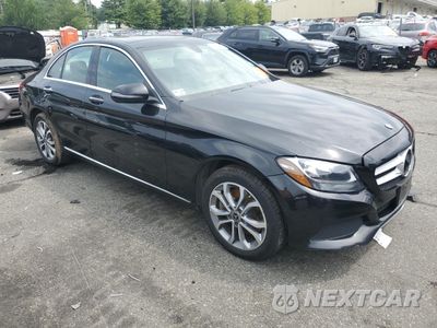 Czwarte zdjęcie samochodu z boku: 2018 MERCEDES-BENZ C 300 4MATIC VIN:WDDWF4KB1JR310188 - miniatura