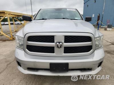 Piąte zdjęcie samochodu w środku: 2018 RAM 1500 ST VIN:1C6RR7KG3JS256100 - miniatura