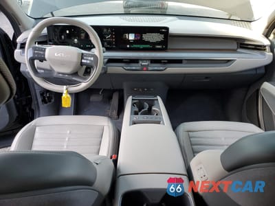 Zdjęcie 8 z 15 samochodu: 2025 KIA EV9 LAND VIN:5XYADFS50SG001294 - miniatura