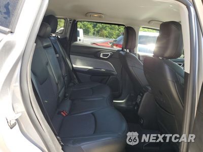 Zdjęcie 11 z 15 samochodu: 2022 JEEP COMPASS LATITUDE VIN:3C4NJDBB4NT211804 - miniatura