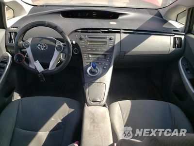 Zdjęcie 8 z 13 samochodu: 2010 TOYOTA PRIUS VIN:JTDKN3DU1A1081689 - miniatura