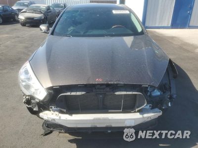 Piąte zdjęcie samochodu w środku: 2015 KIA K900 VIN:KNALW4D47F6022841 - miniatura