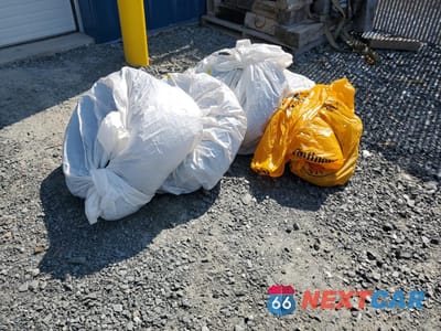 Zdjęcie 12 z 13 samochodu: 2005 TOYOTA ECHO VIN:JTDBT123250351562 - miniatura