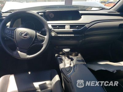 Zdjęcie 8 z 12 samochodu: 2021 LEXUS UX 200 VIN:JTHX3JBH4M2041402 - miniatura