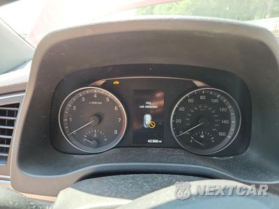 Zdjęcie 9 z 14 samochodu: 2017 HYUNDAI ELANTRA SE VIN:5NPD84LF5HH090892 - miniatura