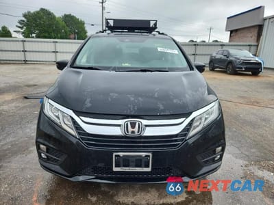 Piąte zdjęcie samochodu w środku: 2018 HONDA ODYSSEY EXL VIN:5FNRL6H74JB016806 - miniatura