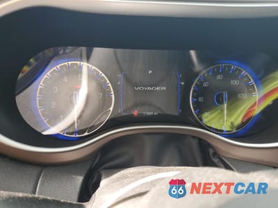 Zdjęcie 9 z 13 samochodu: 2023 CHRYSLER VOYAGER LX VIN:2C4RC1CG8PR561396 - miniatura