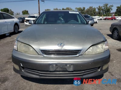 Piąte zdjęcie samochodu w środku: 2000 LEXUS ES 300 VIN:JT8BF28G0Y0246092 - miniatura