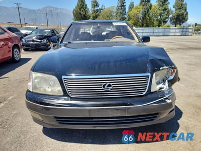 Piąte zdjęcie samochodu w środku: 1999 LEXUS LS 400 VIN:JT8BH28F8X0149187 - miniatura