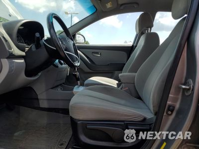 Zdjęcie 7 z 12 samochodu: 2009 HYUNDAI ELANTRA GLS VIN:KMHDU46D49U791609 - miniatura