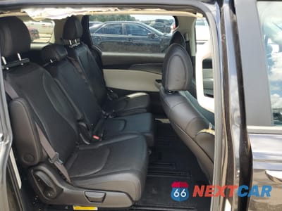 Zdjęcie 11 z 17 samochodu: 2023 KIA CARNIVAL LX VIN:KNDNB4H33P6260468 - miniatura