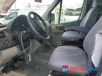 Zdjęcie 7 z 14 samochodu: 2017 MERCEDES-BENZ SPRINTER 2500 VIN:WD4PE8CD3HP553358 - miniatura