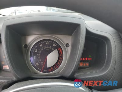 Zdjęcie 9 z 12 samochodu: 2010 TOYOTA SCION XD VIN:JTKKU4B49AJ053286 - miniatura