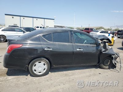 Trzecie zdjęcie samochodu z tyłu: 2015 NISSAN VERSA S VIN:3N1CN7AP1FL956010 - miniatura