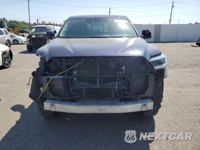 Piąte zdjęcie samochodu w środku: 2022 TOYOTA TUNDRA DOUBLE CAB SR VIN:5TFLA5DA2NX002339 - miniatura