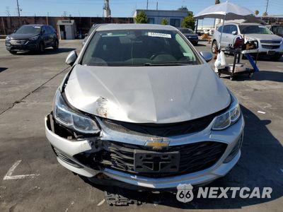 Piąte zdjęcie samochodu w środku: 2019 CHEVROLET CRUZE VIN:1G1BJ5SM8K7106508 - miniatura