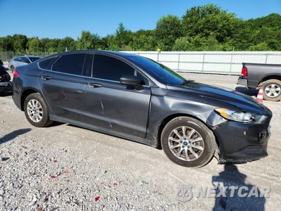 Czwarte zdjęcie samochodu z boku: 2015 FORD FUSION S VIN:3FA6P0G73FR104473 - miniatura