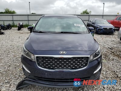 Piąte zdjęcie samochodu w środku: 2021 KIA SEDONA LX VIN:KNDMB5C13M6663353 - miniatura
